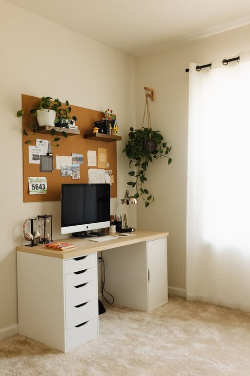 Tips for Creating a Relaxing and Productive Home Office Space